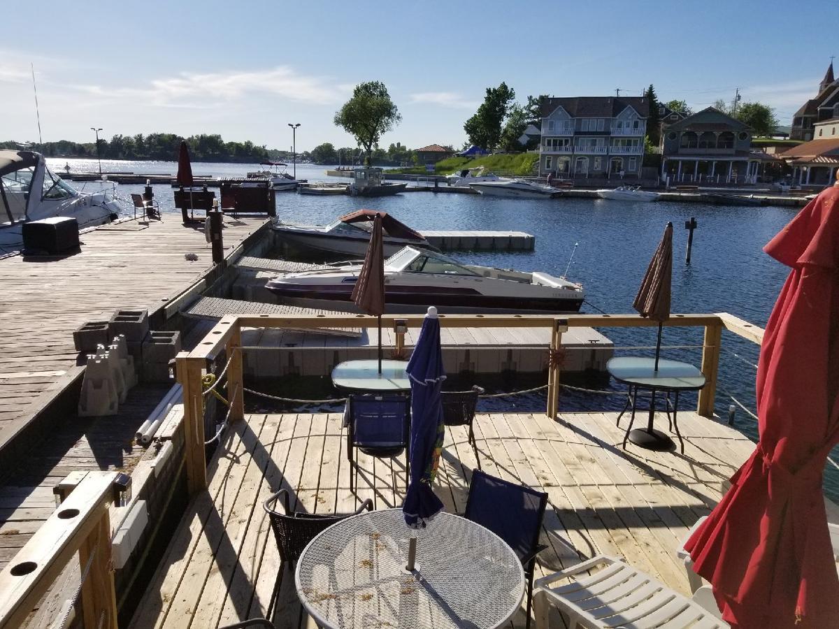 Hills Motor Court & Marina Motel Alexandria Bay Eksteriør billede