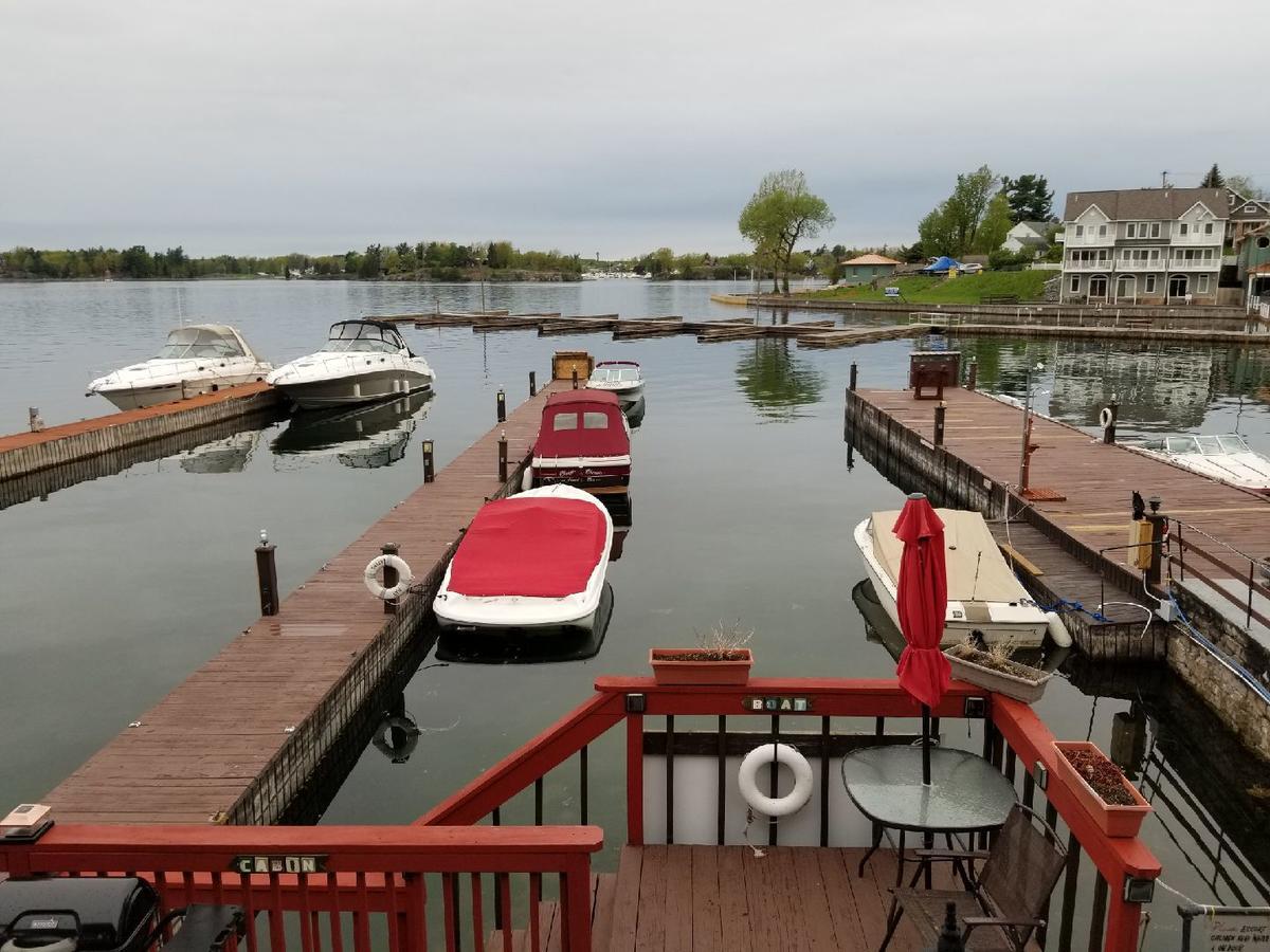 Hills Motor Court & Marina Motel Alexandria Bay Eksteriør billede